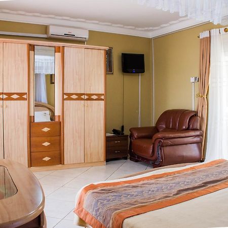 Desert Breeze Hotel Arua Exterior photo