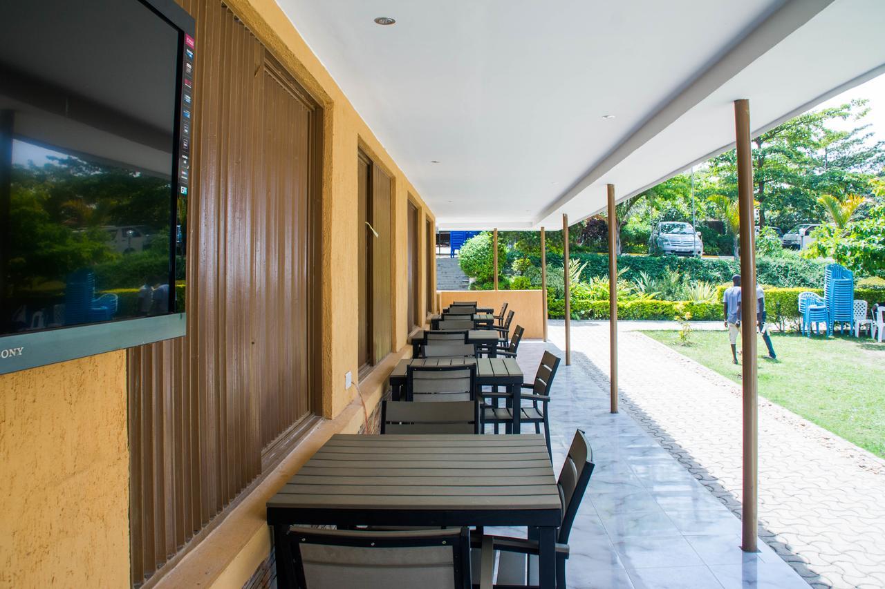 Desert Breeze Hotel Arua Exterior photo